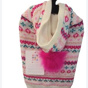 NWT Novogratz Fleece Lined M Hooded Dog Sweater Pom Pom Fleece  Nordic J84